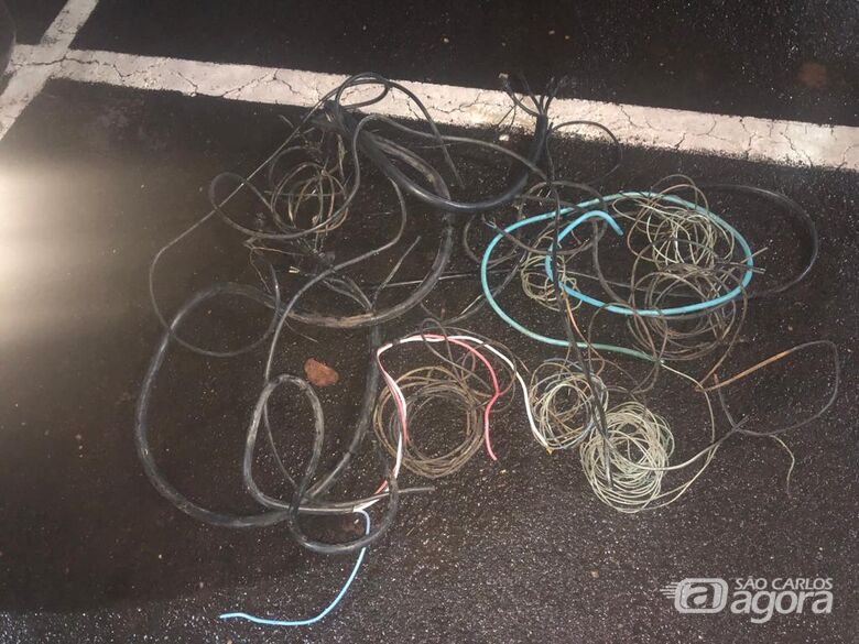 Morador de rua é detido após tentar furtar 12 kg de fios em empresa - Crédito: Divulgação