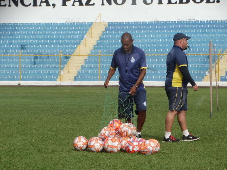 Com reforços, Águia pega o “Nho Quim” e foca a vitória em casa - Crédito: Marcos Escrivani