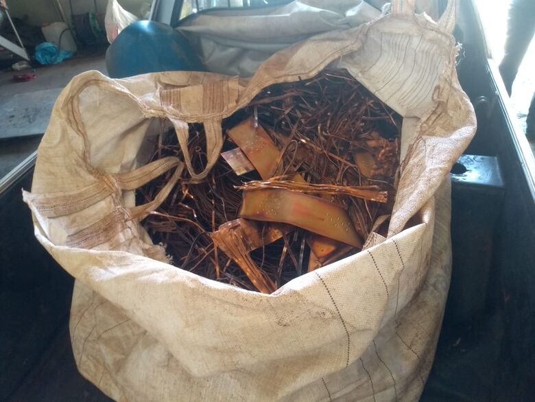 Dupla é detida após tentar vender fios de cobre no Jardim Paulistano - Crédito: Divulgação