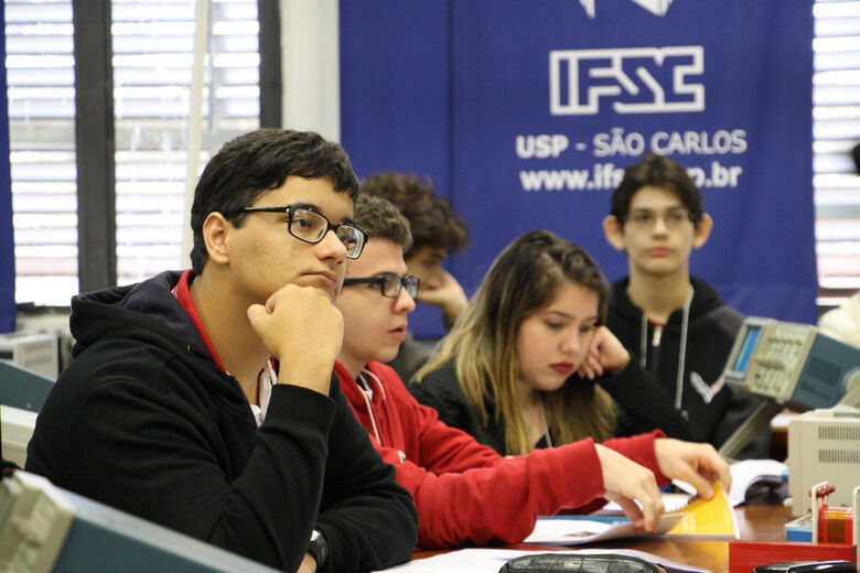 Escola de Física Contemporânea em São Carlos é uma porta para o futuro profissional de jovens alunos do ensino médio - Crédito: Divulgação