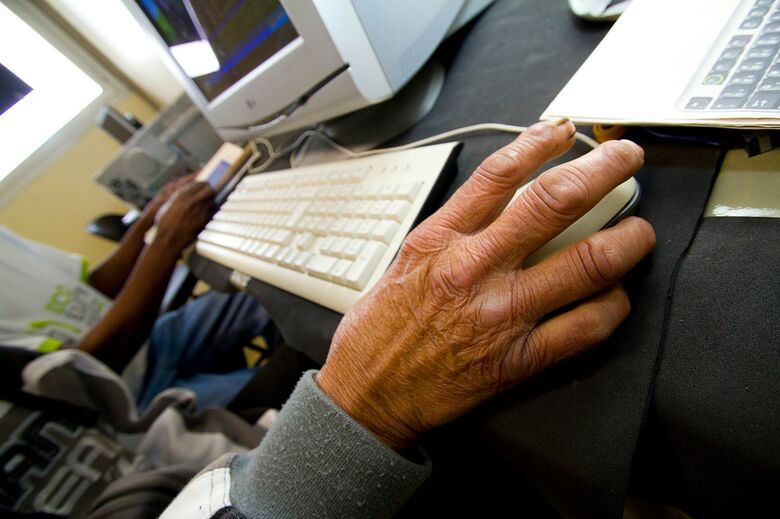 USP São Carlos oferece curso de informática básica para a terceira idade - Crédito: Divulgação
