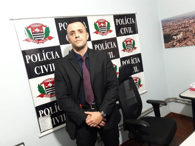 Dr. Miguel Carlos Capobiano Júnior e sua equipe prenderam em São Carlos ex-secretária acusada de fraude milionária na prefeitura de Barretos - Crédito: São Carlos Agora