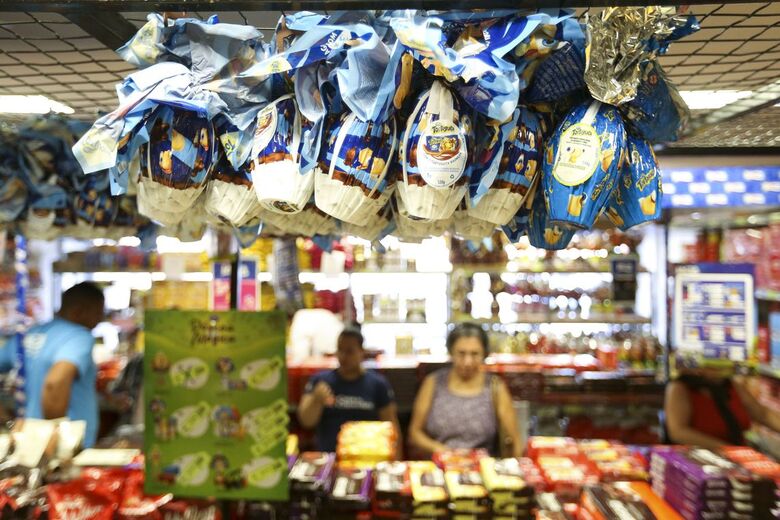 Ovos de Páscoa estão, em média, 40% mais caros do que em 2018 - Crédito: Agência Brasil