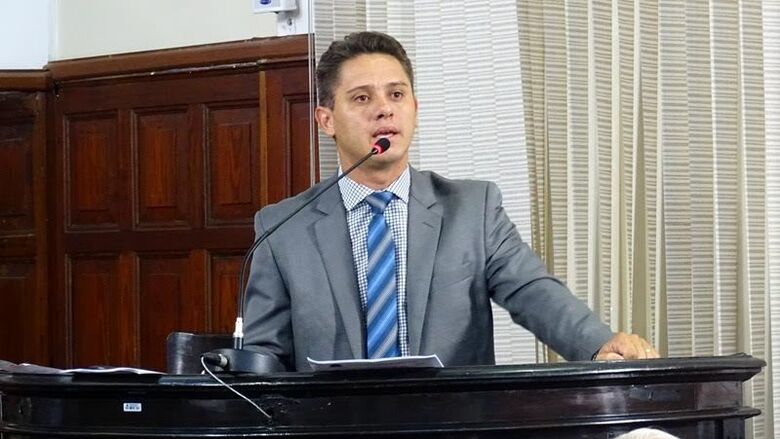 Secretário municipal de Agricultura e Abastecimento explicou que licitação deveria ter sido feita de forma antecipada. - Crédito: Arquivo