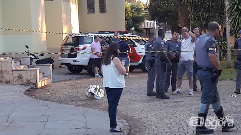 Homem morre baleado após atacar policial militar com faca - Crédito: Araraquara 24 horas