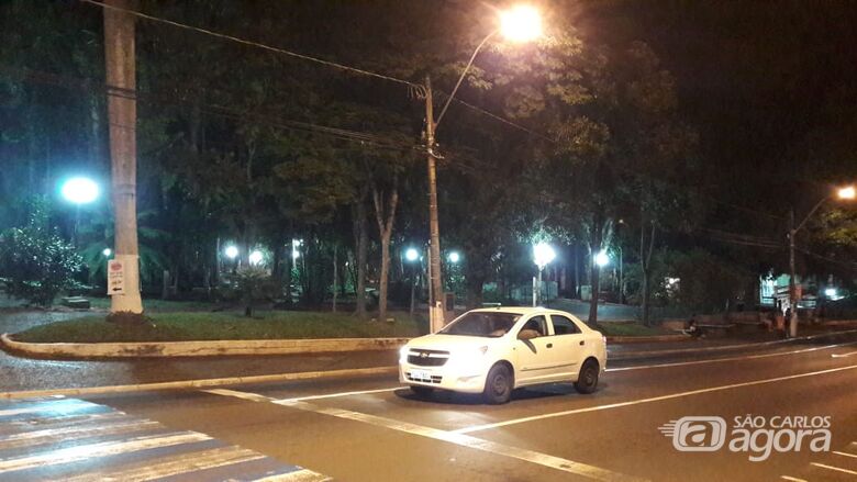 Praça da Catedral e Pontilhão da Travessa 8 já estão com nova iluminação -