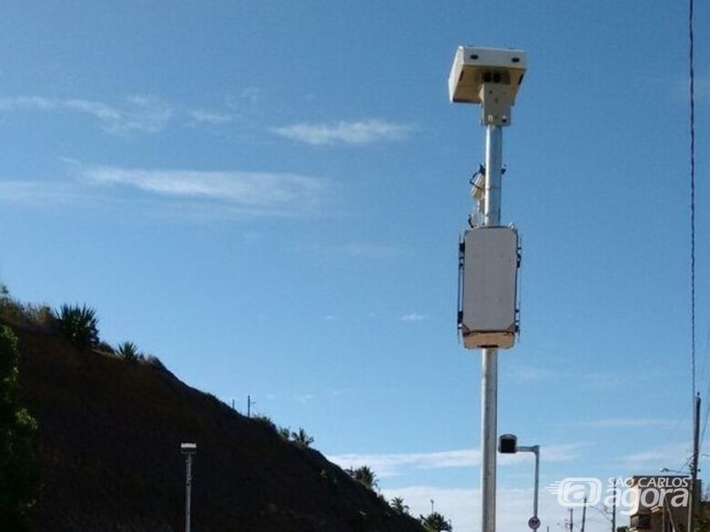 Ipem-SP realiza verificação de radar na SP-215 - Crédito: Divulgação
