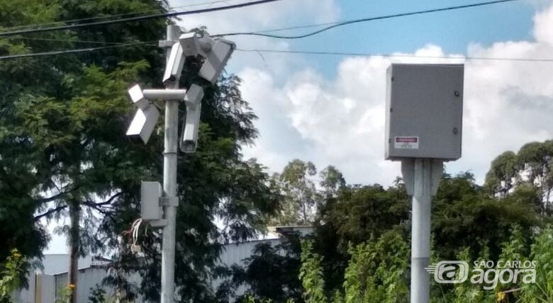Radar de velocidade instalado na avenida Morumbi é danificado - 