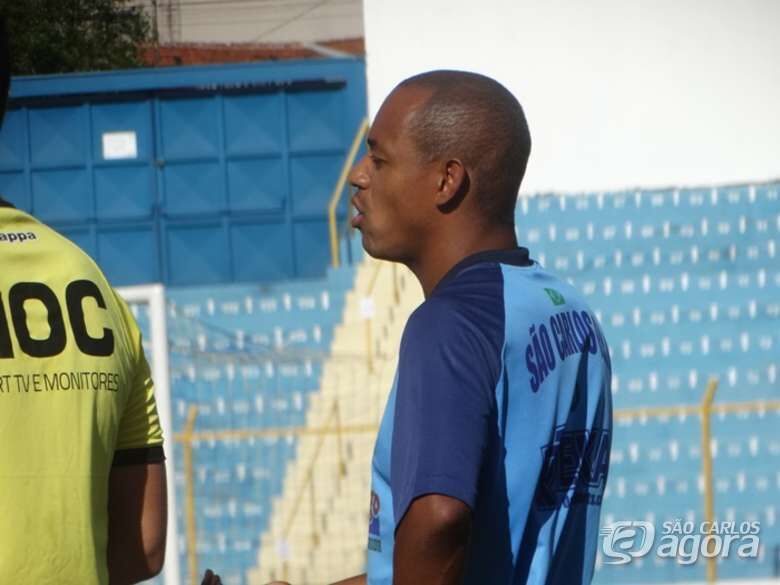 Gol no começo do jogo ‘desmonta’ esquema e São Carlos perde para a Ferrinha - Crédito: Marcos Escrivani