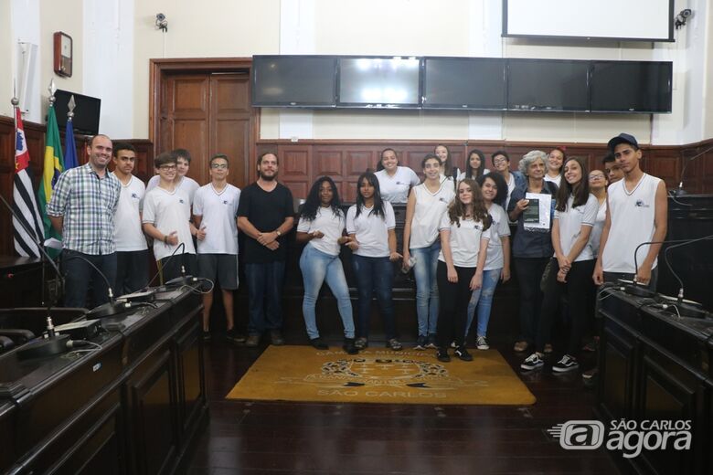 Alunos da Escola Estadual Dr. Álvaro Guião visitam a Câmara Municipal - Crédito: Divulgação