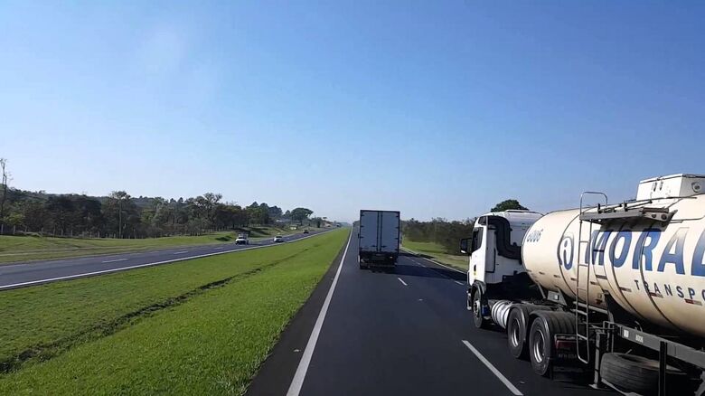 Mais de 186 mil veículos devem passar pela rodovia Washington Luis, entre São Carlos e Mirassol - Crédito: Arquivo/SCA