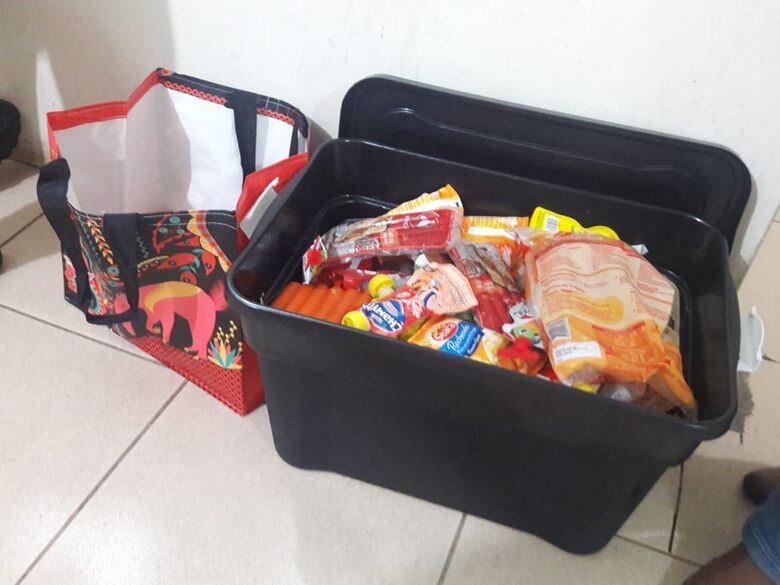 Casal é flagrado usando carrinho de bebê para furtar supermercado e acaba detido pela GM - Crédito: São Carlos Agora