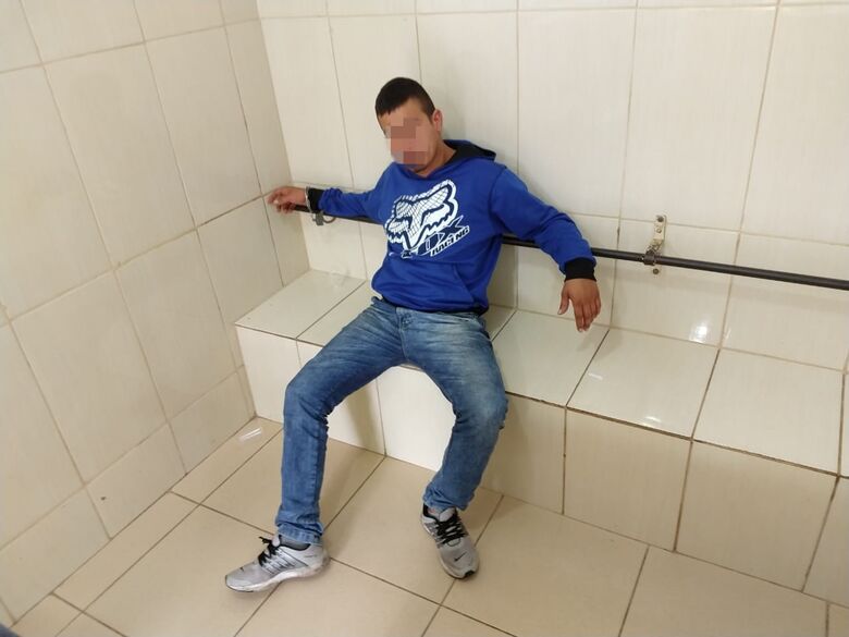 Colombiano é detido no Santa Felícia após agredir esposa de 21 anos - Crédito: São Carlos Agora