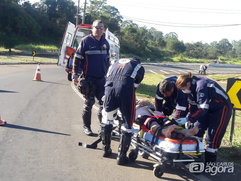 Motorista foge após provocar colisão na rodovia Domingos Inocentini - Crédito: São Carlos Agora