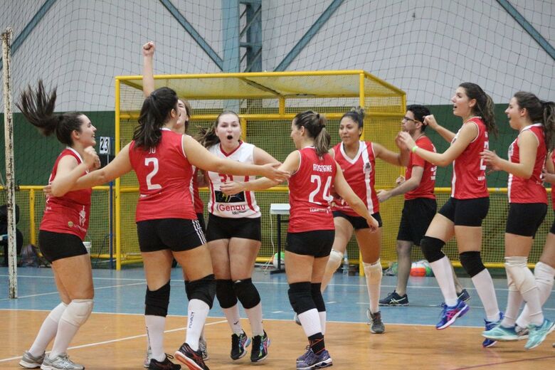 Eficiente, UFSCar supera a aguerrida Redenção na Copa AVS/Smec - Crédito: Marcos Escrivani