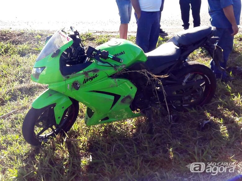 Colisão na estrada do Broa deixa um ferido - Crédito: São Carlos Agora