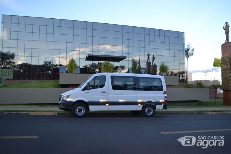 Prefeitura de Ibaté adquire veículo para auxílio no transporte de pacientes - Crédito: Divulgação