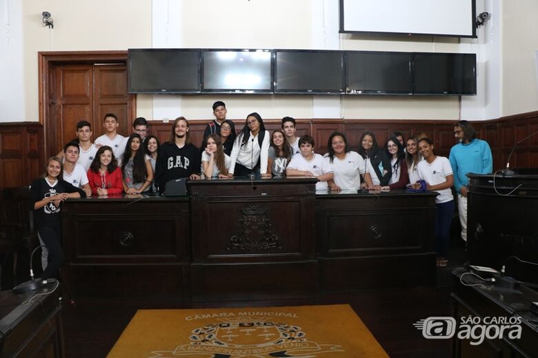 Alunos da Escola Estadual “Dr. Álvaro Guião” visitam a Câmara Municipal - Crédito: Divulgação