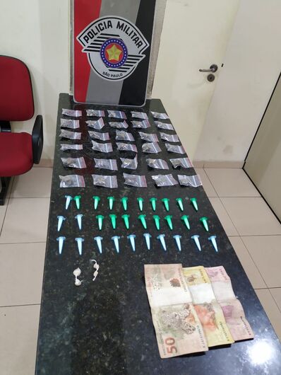 Adolescente é flagrado com drogas no Aracy - Crédito: Divulgação