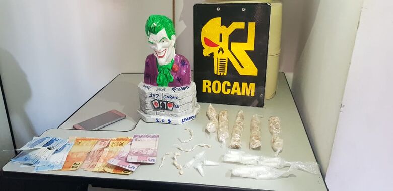 Adolescentes são flagrados com entorpecentes no Aracy - Crédito: Maycon Maximino