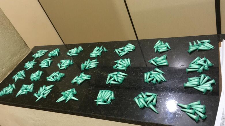 Equipe Dejem da PM apreende 278 pinos de cocaína - Crédito: Divulgação