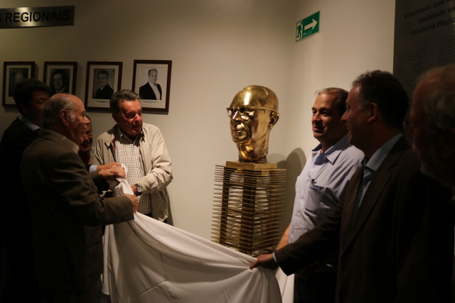 Ciesp São Carlos revitaliza busto do 1º diretor, Germano Fehr Júnior - Crédito: Divulgação