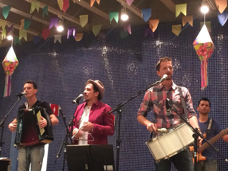 Show de forró no Sesi São Carlos comemora 15 anos de carreira do Grupo Tarralá - Crédito: Divulgação