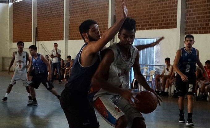 Iacanga é o próximo obstáculo do Meneghelli/Objetivo na Liga Centro Oeste - Crédito: Marcos Escrivani