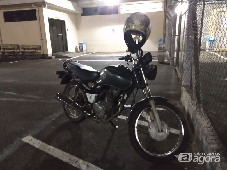 Adolescente abusado “faz graça” com moto e é detido pela GM - Crédito: Luciano Lopes