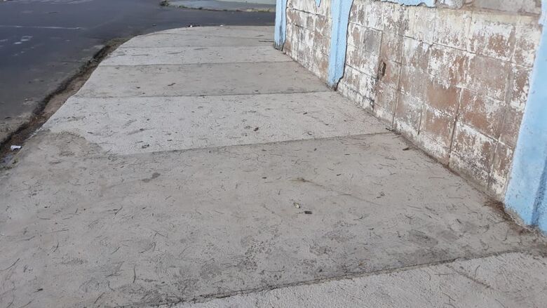 Prefeitura atende pedido de Sérgio Rocha e conserta calçadas de Cemei - Crédito: Divulgação