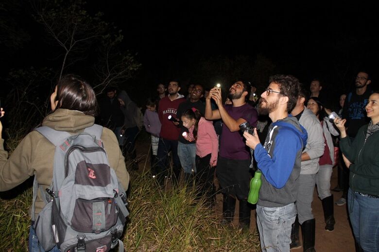 Na “Lua Cheia”, cerrado receberá visitas noturnas - Crédito: Facebook.com/TrilhaDaNaturezaUfscar