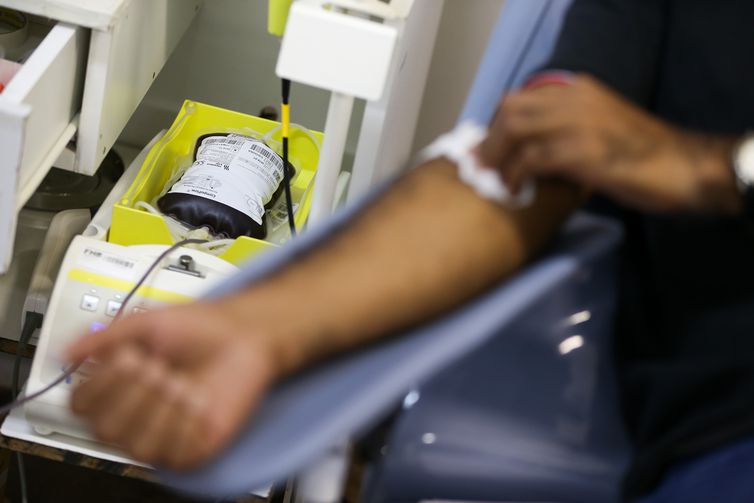 Senado aprova projeto que concede meia-entrada a doadores de sangue - Crédito: Arquivo/SCA