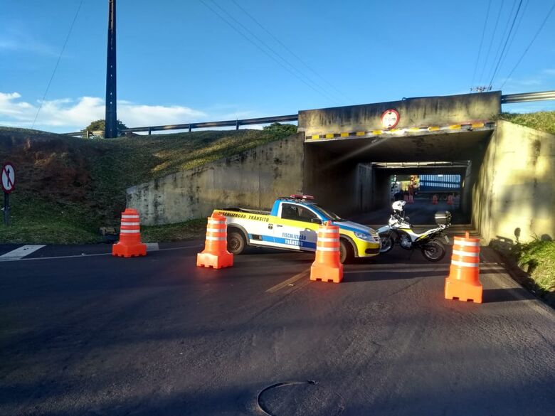 Pontilhão do Santa Maria é interditado para construção de passarela - Crédito: Colaborador/SCA