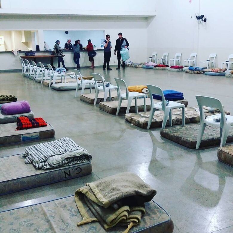 Ação solidária da Igreja São João Batista atende 40 moradores de rua - Crédito: Divulgação