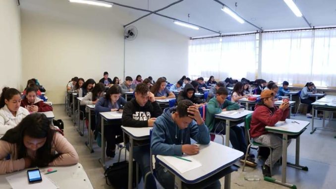 Projeto pioneiro de prova digital será aplicado nas escolas de São Carlos e região - Crédito: Divulgação