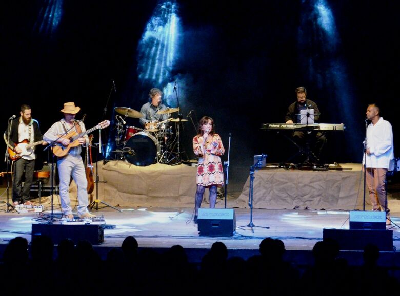 Show “Misturando Estações” acontece dia 1º de agosto no Teatro Municipal -