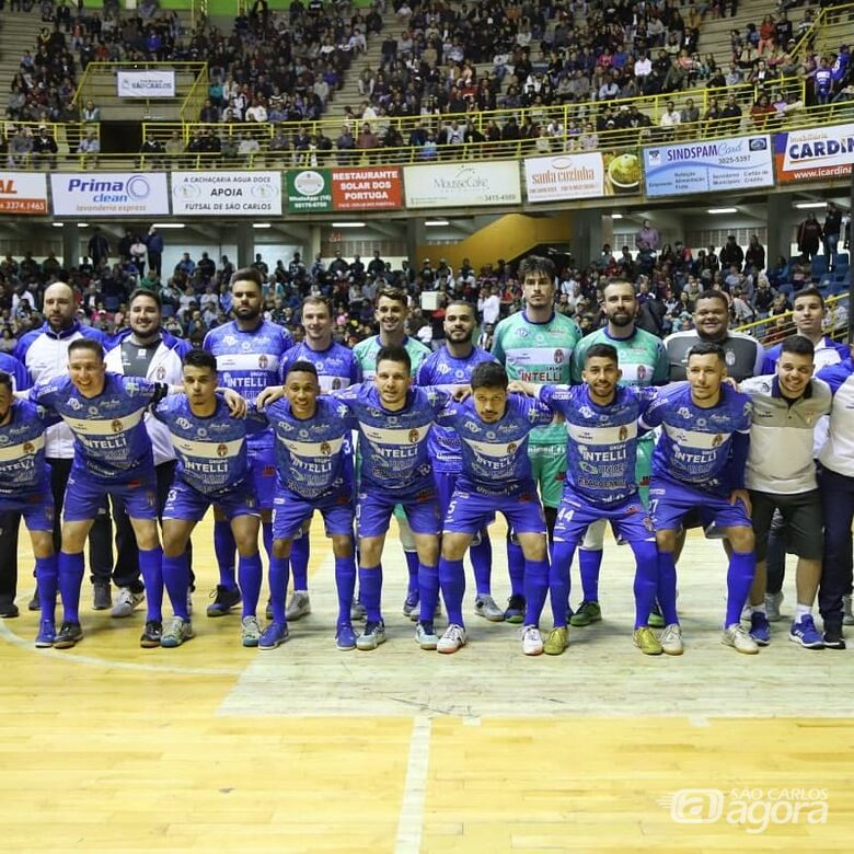 Com ginásio lotado, São Carlos goleia Taubaté e conquista a Copa Paulista - Crédito: Waltinho Milanetto