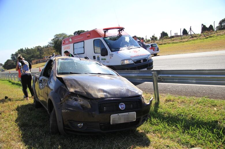 Idoso capota carro na rodovia, sofre parada cardíaca e morre na Santa Casa - Crédito: Marco Lúcio