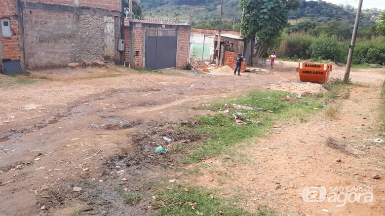 Rua sem asfalto deixa moradores do Antenor Garcia irritados - Crédito: Divulgação