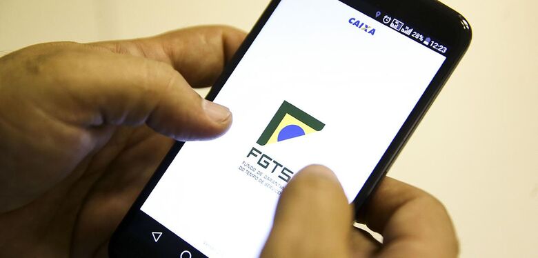 Comissão aprova saque do FGTS para educação e cirurgias - Crédito: Agência Brasil