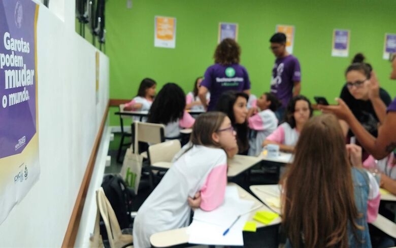 Projeto da USP São Carlos é exemplo de como a união de forças entre universidades e escolas públicas - Crédito: Denise Casatti