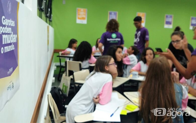 Projeto da USP São Carlos é exemplo de como a união de forças entre universidades e escolas públicas - Crédito: Denise Casatti