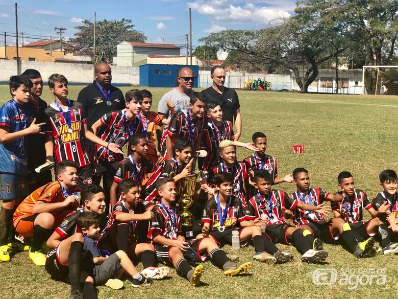 Sem saber o que é perder, Multi Esporte/La Salle conquista título no sub13 - Crédito: Divulgação