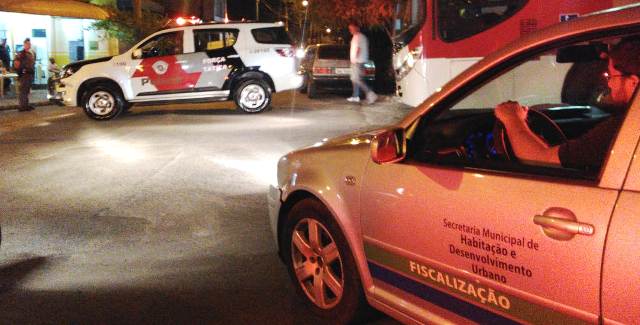 PM, GM e Fiscalização interditam bar com show irregular em operação noturna no Tortorelli -