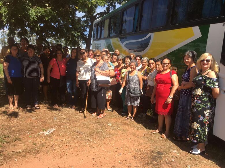Centro de Convivência da Melhor Idade visita a Feira Nacional do Bordado de Ibitinga - Crédito: Divulgação