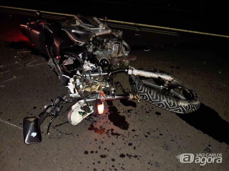 Motociclista fica gravemente ferido após colisão frontal na estrada do Broa - Crédito: Maycon Maximino