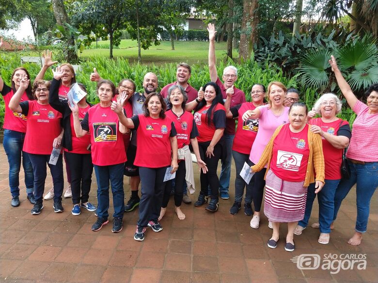 Integrantes do projeto de Convivência da Melhor Idade do “Elaine Viviani” visitam a Fazenda do Pinhal - Crédito: Divulgação