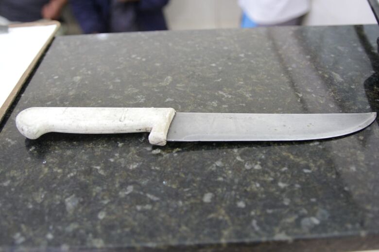 Mulher precisa se trancar dentro de casa com criança especial e outra de colo para fugir de ameaças do marido - Crédito: Marco Lúcio