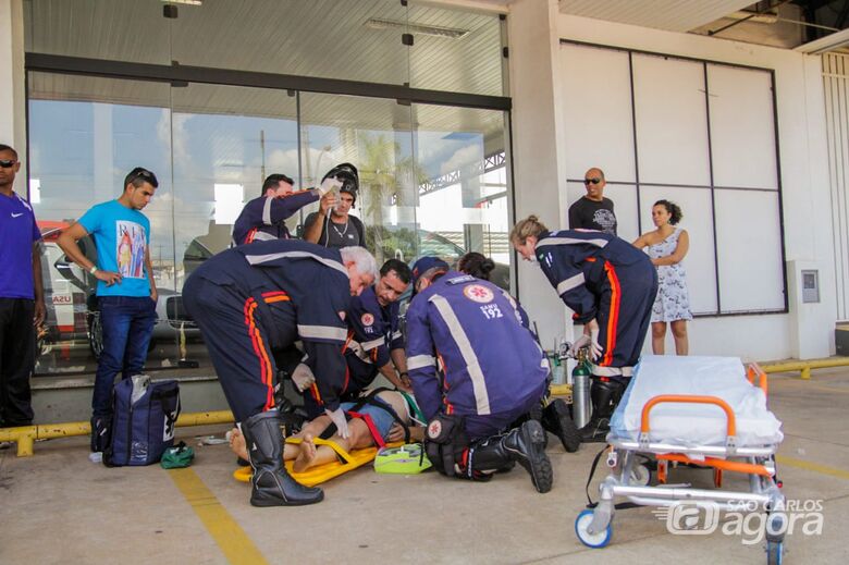 Samu reverte parada cardiorrespiratória em mulher após quase meia hora de procedimentos - Crédito: Marco Lúcio