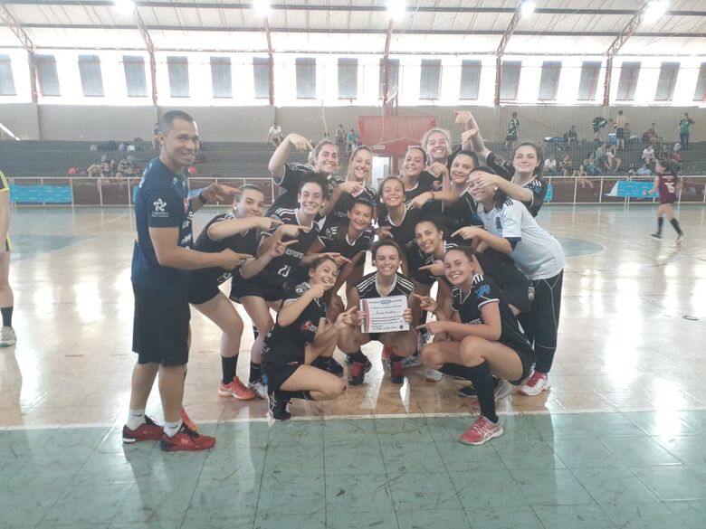 Handebol feminino dá show da Copa Derla e acumula vitórias - Crédito: Divulgação